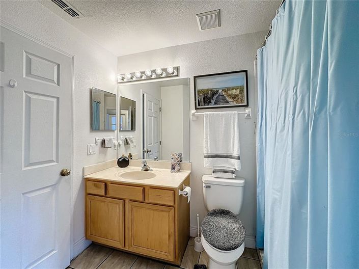 Image No.30-3 Bed Property for sale