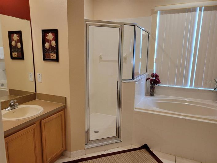 Image No.13-4 Bed Property for sale