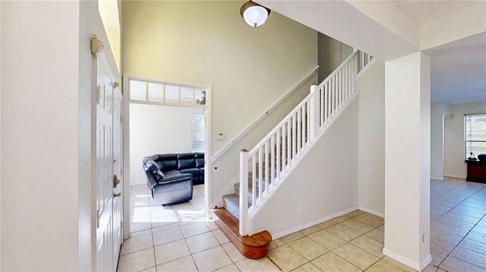 Image No.11-7 Bed Property for sale