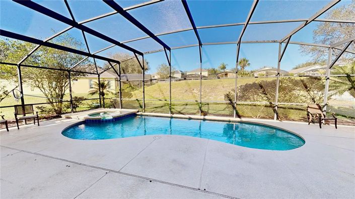 Image No.25-7 Bed Property for sale