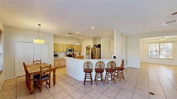 Image No.31-7 Bed Property for sale