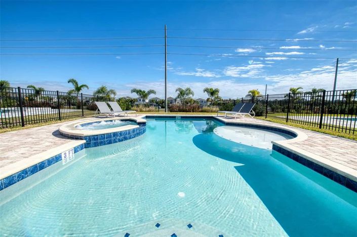 Image No.11-4 Bed Property for sale