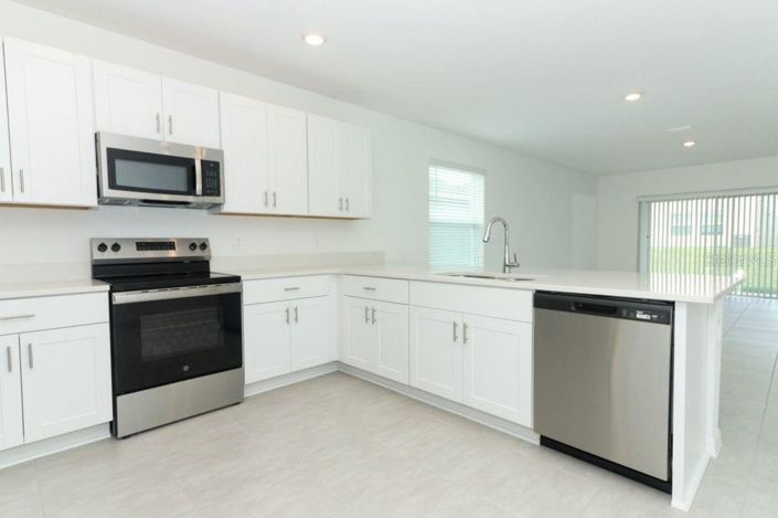 Image No.9-3 Bed Property for sale