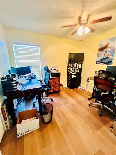 Image No.19-4 Bed Property for sale