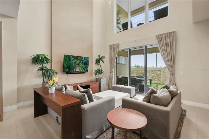 Image No.4-4 Bed Townhouse for sale