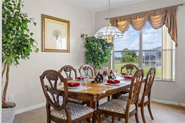 Image No.11-5 Bed Property for sale