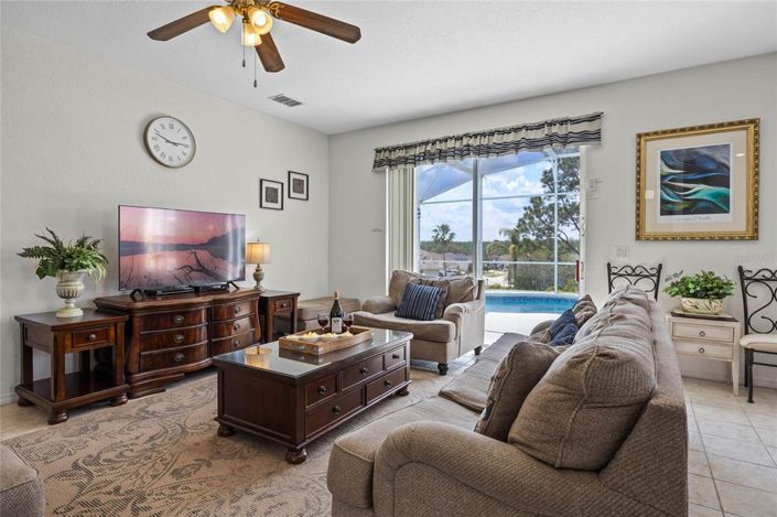 Image No.24-5 Bed Property for sale