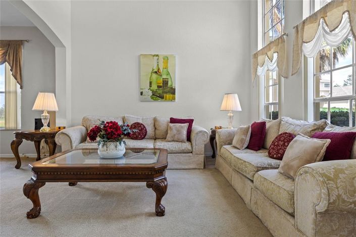 Image No.8-5 Bed Property for sale