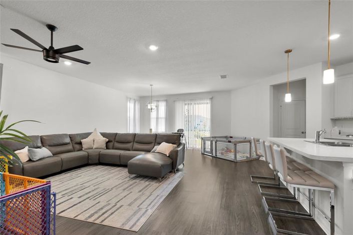 Image No.9-4 Bed Property for sale