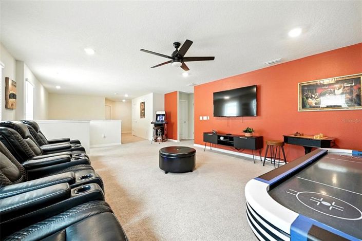 Image No.40-7 Bed Property for sale