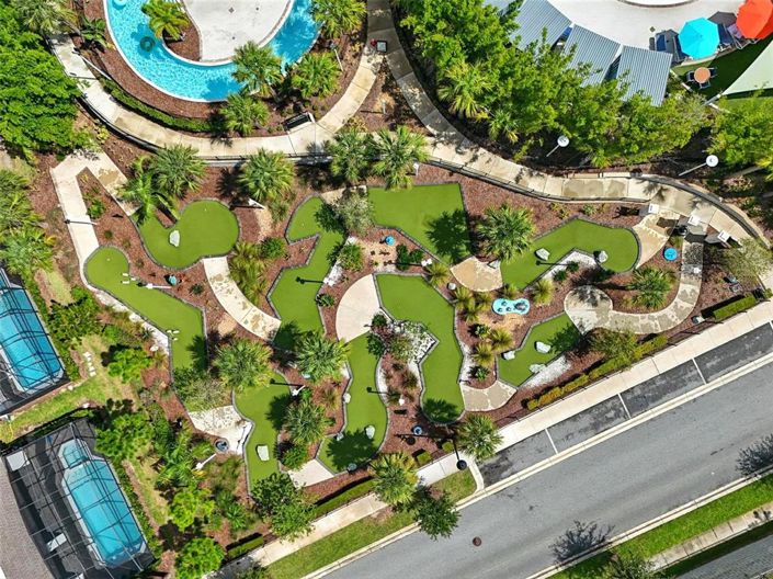 Image No.72-7 Bed Property for sale