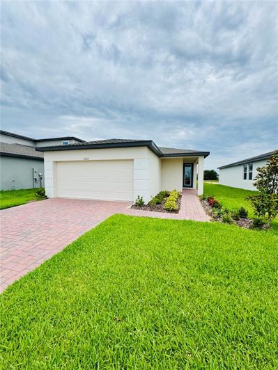 Image No.1-4 Bed Property for sale
