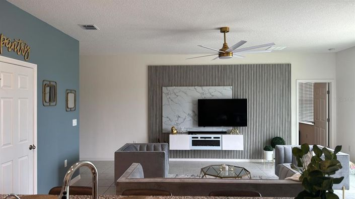 Image No.14-4 Bed Property for sale