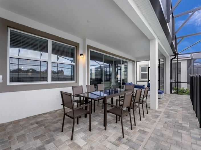 Image No.40-9 Bed Property for sale