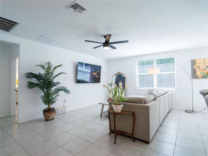 Image No.10-4 Bed Property for sale