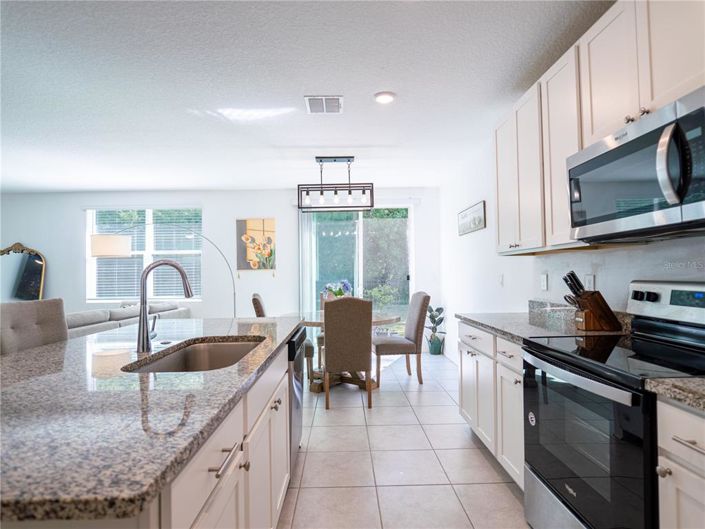 Image No.11-4 Bed Property for sale