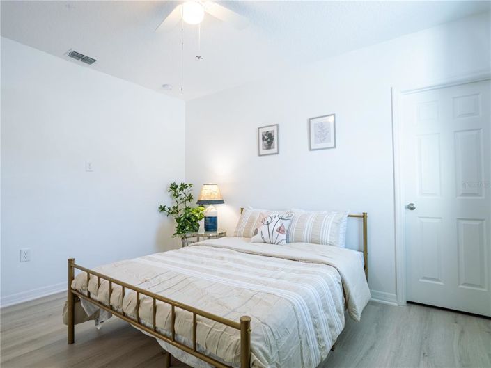 Image No.13-4 Bed Property for sale