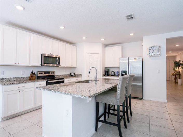 Image No.5-4 Bed Property for sale