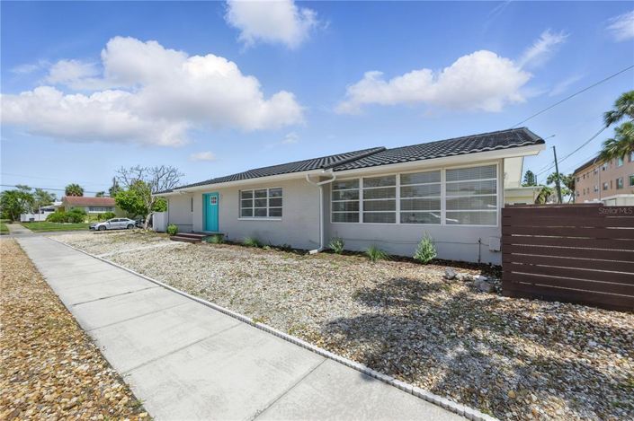 Image No.26-2 Bed Property for sale