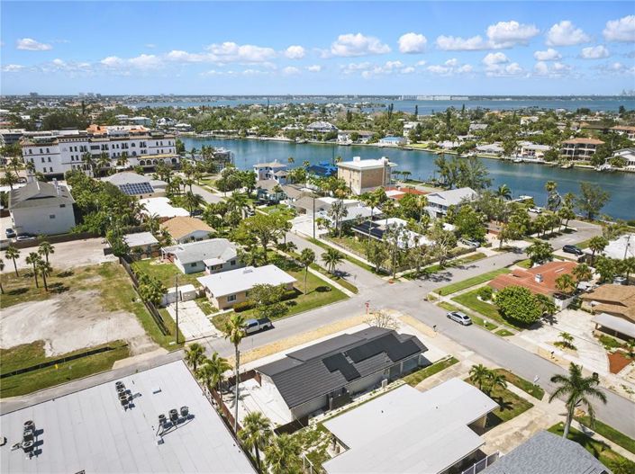 Image No.28-2 Bed Property for sale