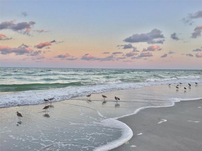 Image No.33-2 Bed Property for sale