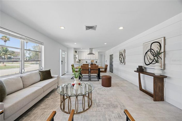 Image No.4-2 Bed Property for sale