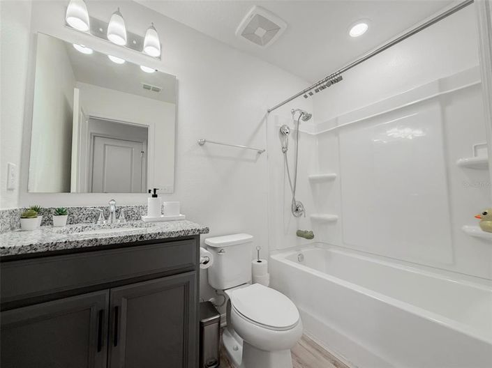 Image No.28-3 Bed Townhouse for sale