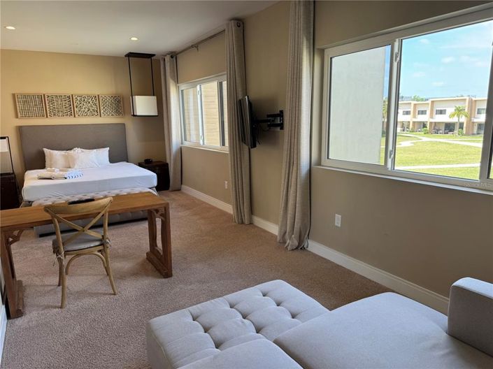 Image No.17-4 Bed Property for sale