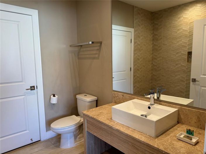 Image No.18-4 Bed Property for sale