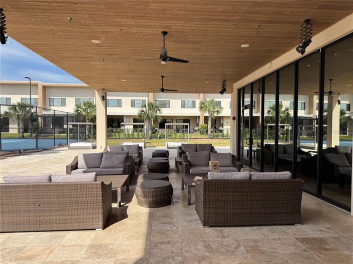 Image No.48-4 Bed Property for sale