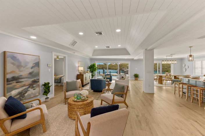 Image No.14-4 Bed Property for sale