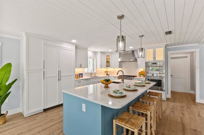 Image No.19-4 Bed Property for sale