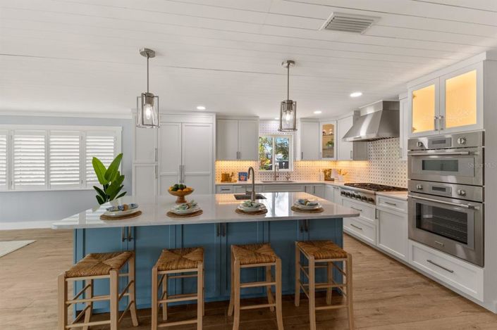 Image No.20-4 Bed Property for sale