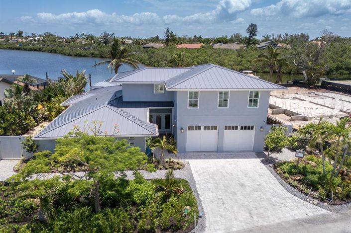 Image No.4-4 Bed Property for sale