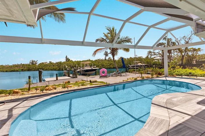 Image No.50-4 Bed Property for sale