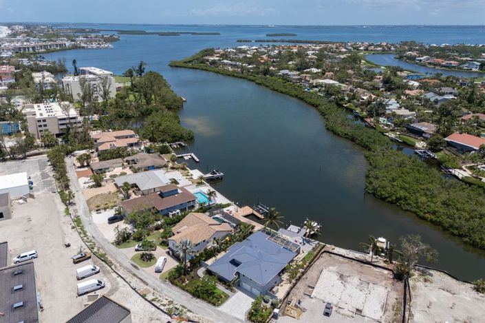 Image No.68-4 Bed Property for sale