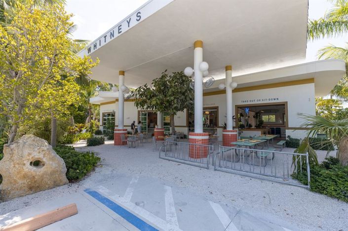 Image No.71-4 Bed Property for sale