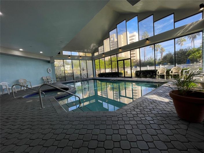 Image No.4-2 Bed Property for sale