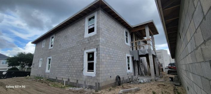 Image No.3-3 Bed Property for sale