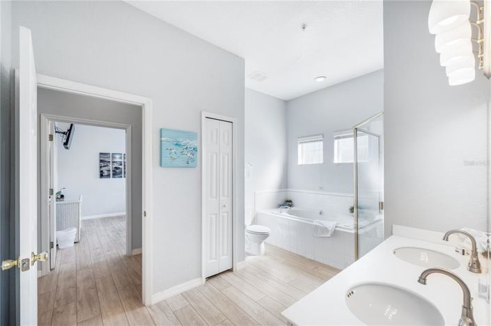 Image No.13-3 Bed Property for sale