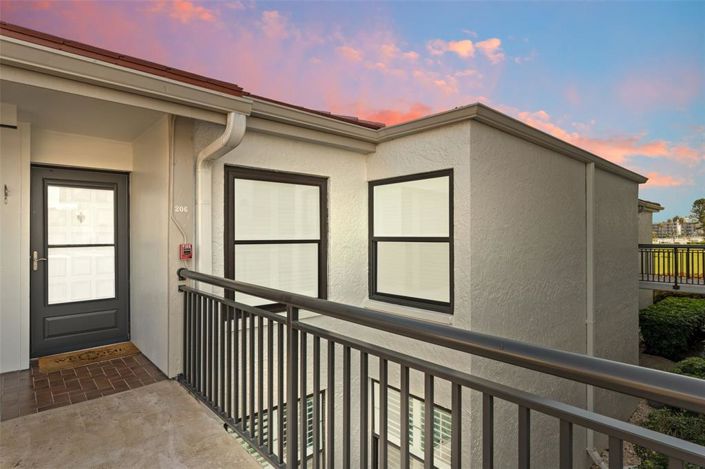 Image No.1-Propriété de 2 chambres à vendre à États-Unis