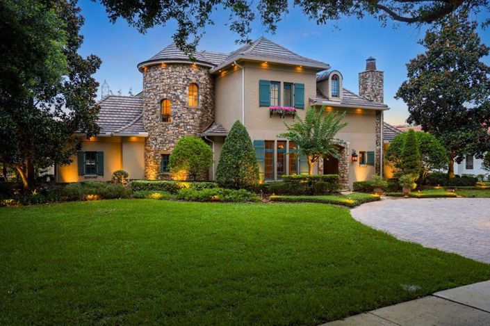 Image No.1-5 Bed Property for sale