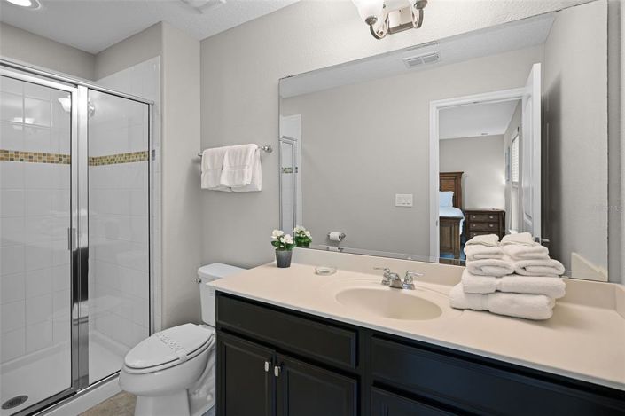 Image No.25-7 Bed Property for sale