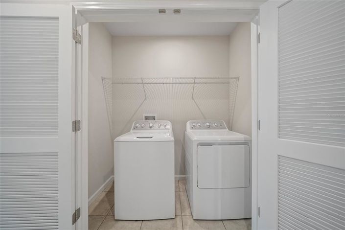 Image No.26-4 Bed Property for sale