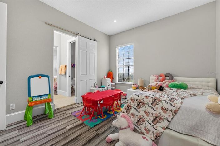 Image No.16-5 Bed Property for sale