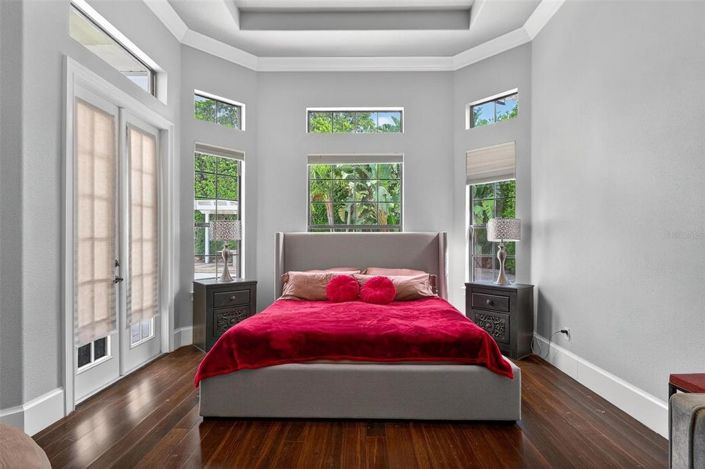 Image No.24-5 Bed Property for sale