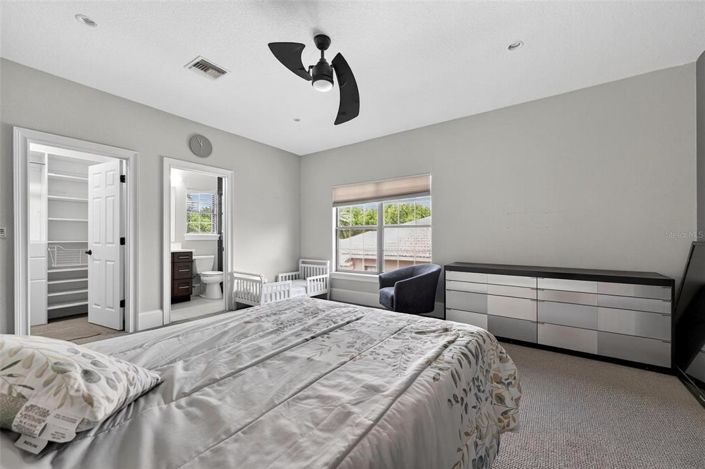 Image No.41-5 Bed Property for sale