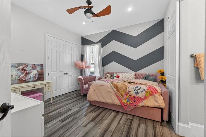 Image No.8-5 Bed Property for sale