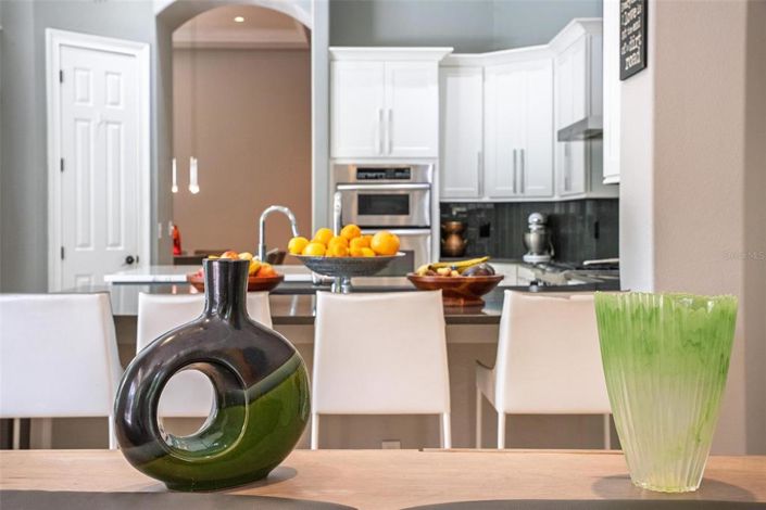 Image No.80-5 Bed Property for sale