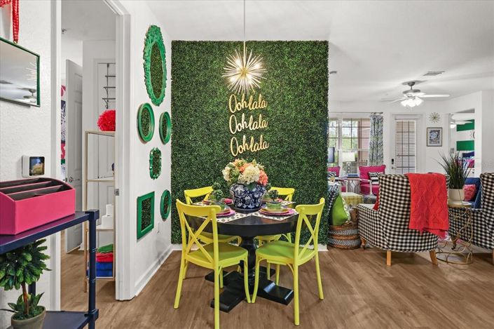 Image No.17-2 Bed Property for sale